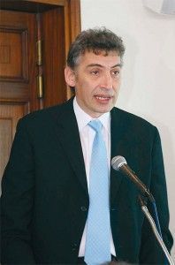 Mayor of Piraeus Panagiotis Fasoulas announced that the Municipality of Piraeus would organize a discussion in regards to the subject in the spring of 2009.