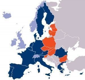 Nine new countries (red) are added to the existing 15 (blue) and expand the Schengen area.