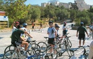 PameVolta it is constantly exploring new routes in an attempt to make each and every bike excursion an unforgettable experience. Besides the city tour, the company offers suggestions for relaxing bike rides to the seaside or adventurous mountain biking.