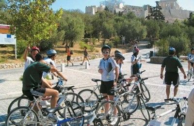 PameVolta it is constantly exploring new routes in an attempt to make each and every bike excursion an unforgettable experience. Besides the city tour, the company offers suggestions for relaxing bike rides to the seaside or adventurous mountain biking.