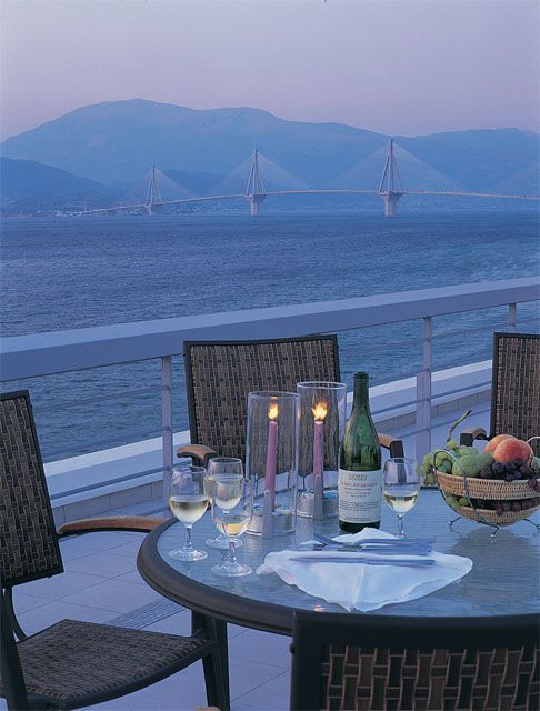 Airotel’s Achaia Beach guests are afforded a magical view to the unique Rio-Andirou bridge that joins Peloponessos with Central Greece.