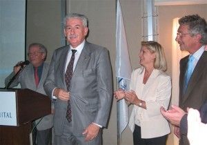 Mexico's Ambassador to Greece Alejandro Diaz Perez Duarte (right) is introduced by Dino Frantzeskakis of Discover the World Marketing, GSA in Greece for Aeromexico.