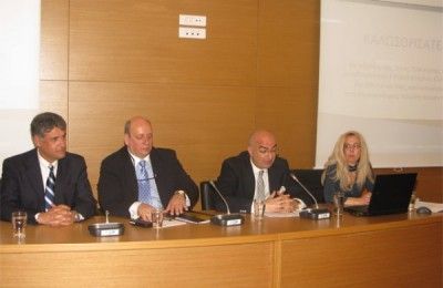 Konstantinos Leventis, vice president of the Hellenic Chamber of Hotels (second from left), appealed for the media to stop “scaring” potential tourists in regards to high hotel prices as it results to “negative psychology.”